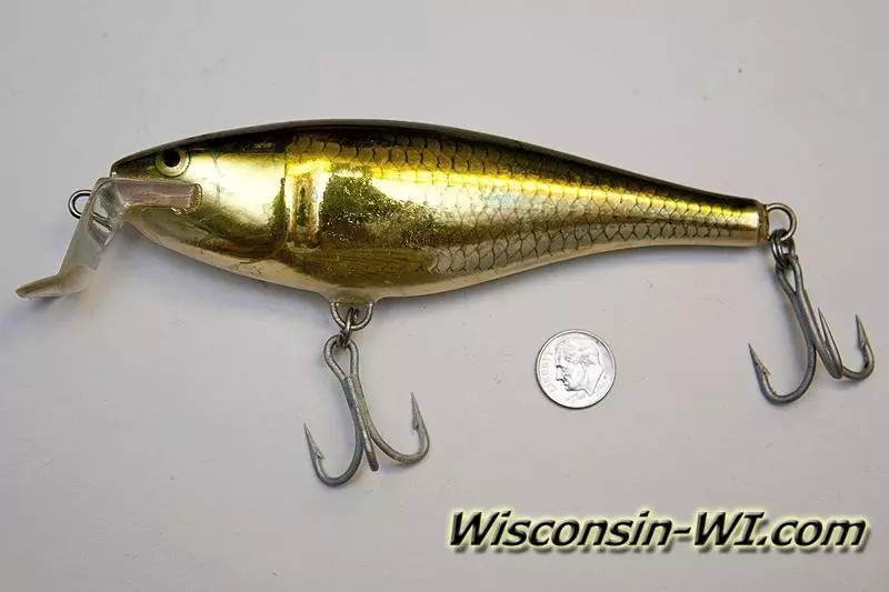 Photo of Musky Lures – Big Diving Crank Bait of a Big Silver Wooden Minnow